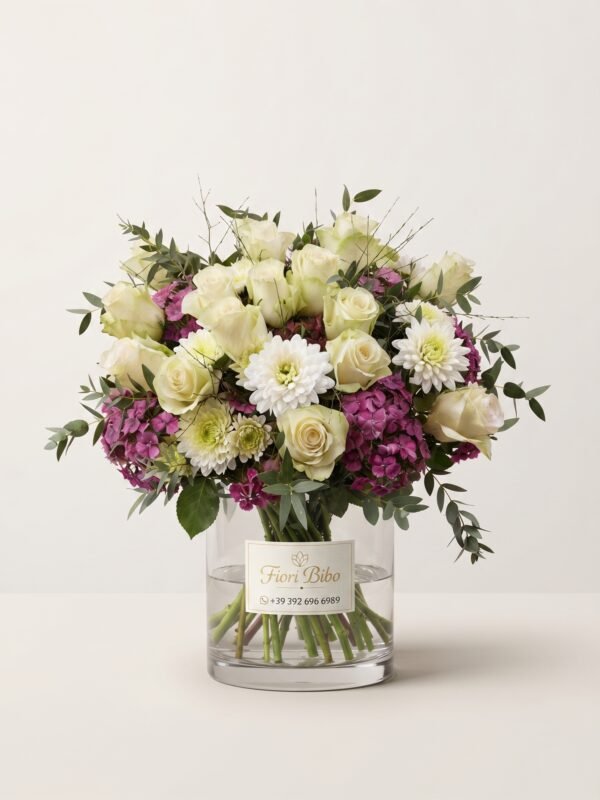 Bouquet Sofisticato Bianco e Viola in Vaso