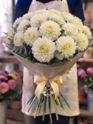 Bouquet "Dalie Bianche Reali" – Eleganza Pura e Scultura – Fiori Bibo