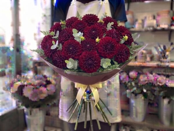 Bouquet "Dalie Borgogna Reale" – Eleganza Profonda e Scultura – Fiori Bibo
