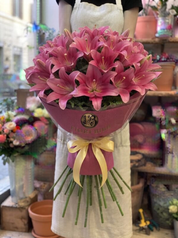 Bouquet "Gigli Fucsia Vivace" – Colore, Profumo e Lusso – Fiori Bibo