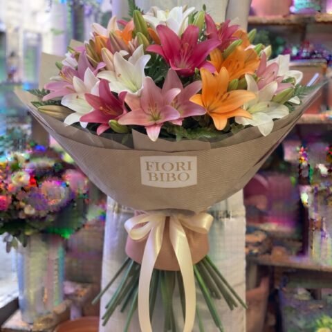 Bouquet "Gigli Misto Arcobaleno" – Colore, Profumo e Lusso – Fiori Bibo