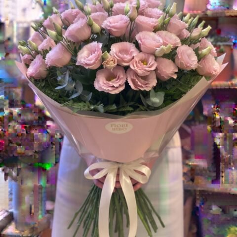 Bouquet "Lisianthus Rosa Tenerezza" – Eleganza Romantica a Cupola – Fiori Bibo