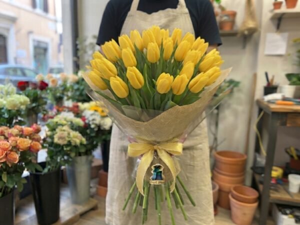 Bouquet "Tulipani Gialli Luce" – Tulipani Freschi a Cupola – Fiori Bibo