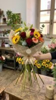 Mazzo "Arcobaleno Radioso" – Fiori Misti a Stelo Lungo – Fiori Bibo